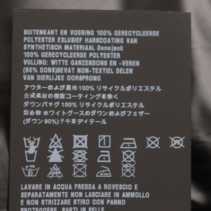 Prada 2022 Sga654 Triangle Logo Triangle Plate Hooded Zip Up Down Jacket Black