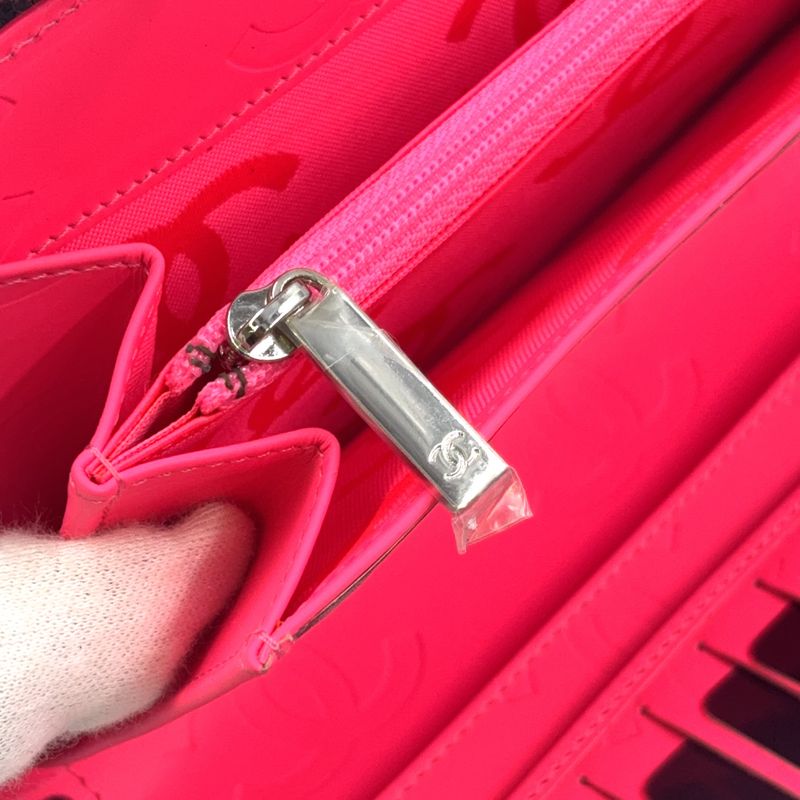 Chanel Cambon Line Coco Mark Round Zipper Serial No 19 Leather Black Long