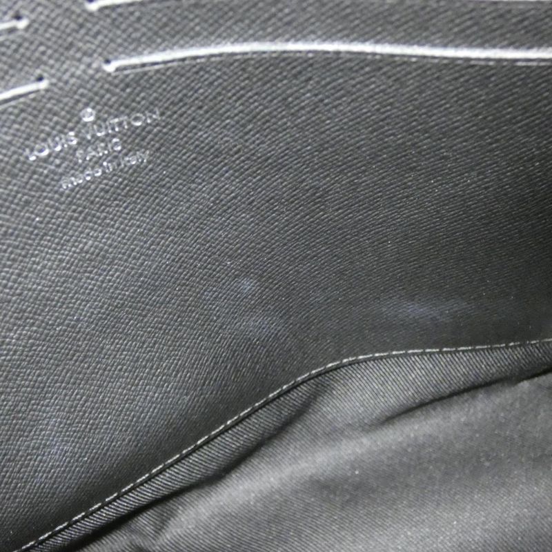 Louis Vuitton Monogram Eclipse Reverse Pochette Voyage M69535 Bag