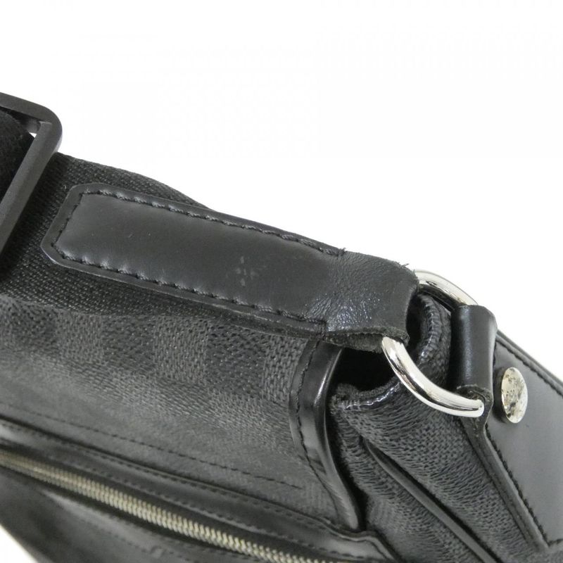 Louis Vuitton Damier Graphite Daniel MM N58029 Shoulder Bag