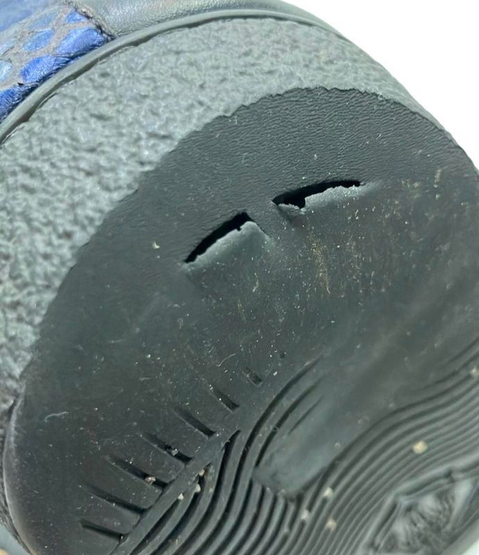 Exclusive Gucci Low Cut Sneakers Ace Bee 429446 Men's SIZE 8 1/2 27.5 Gucci