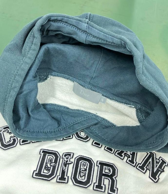 Christian Dior Front Logo Pullover Sweatshirt Hoodie for Kids Size 6 (120)