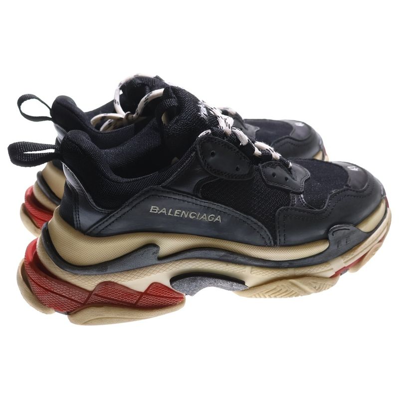Balenciaga Triple S Triple S Dads Low Cut Sneakers Black 533882