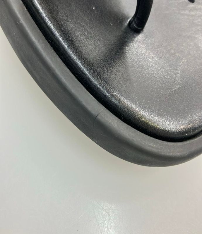 Louis Vuitton Sandals Women SIZE 34 (XS) Louis Vuitton