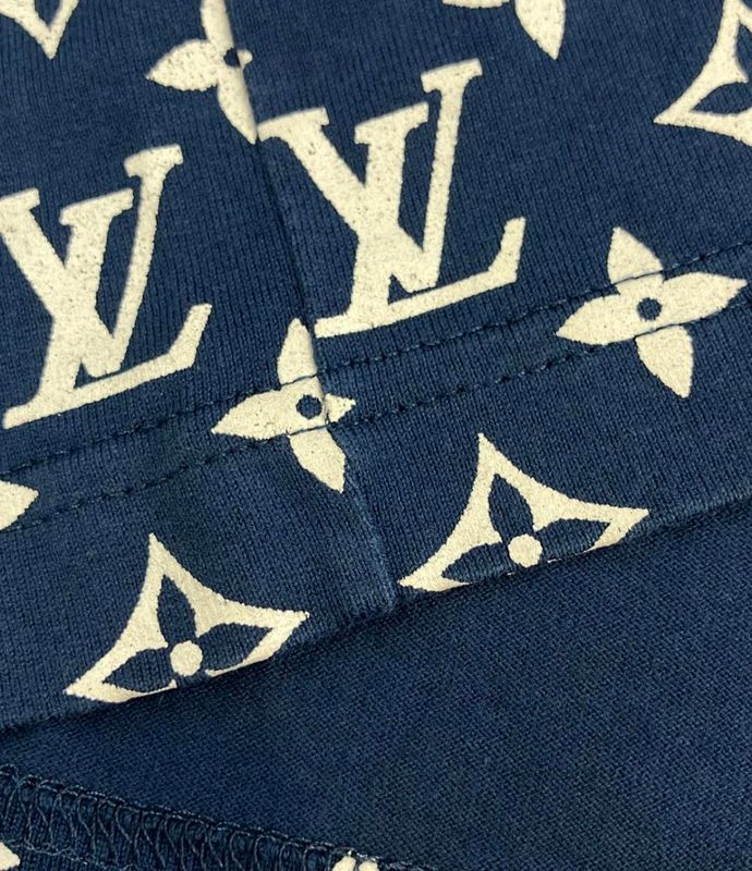 Louis Vuitton Short Sleeve T-Shirt Men's Size XS Louis Vuitton