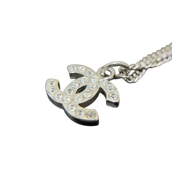 Chanel Coco Mark Rhinestone Branded Accessories Necklace Women