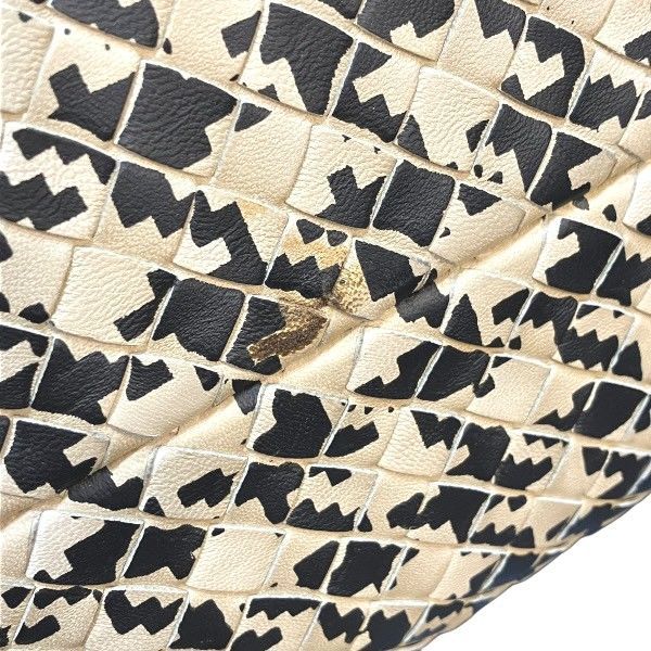 Bottega Veneta Intrecciato Black And Beige Staggered Leather Bag Business Bag