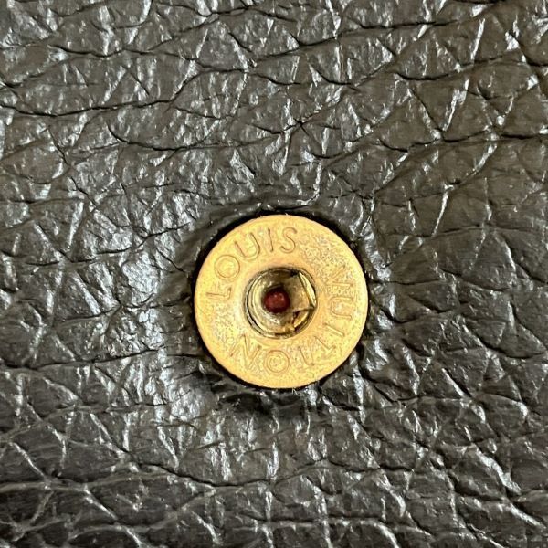 Louis Vuitton Portefeuille Capucines Compact M62157 Trifold Wallet For Women