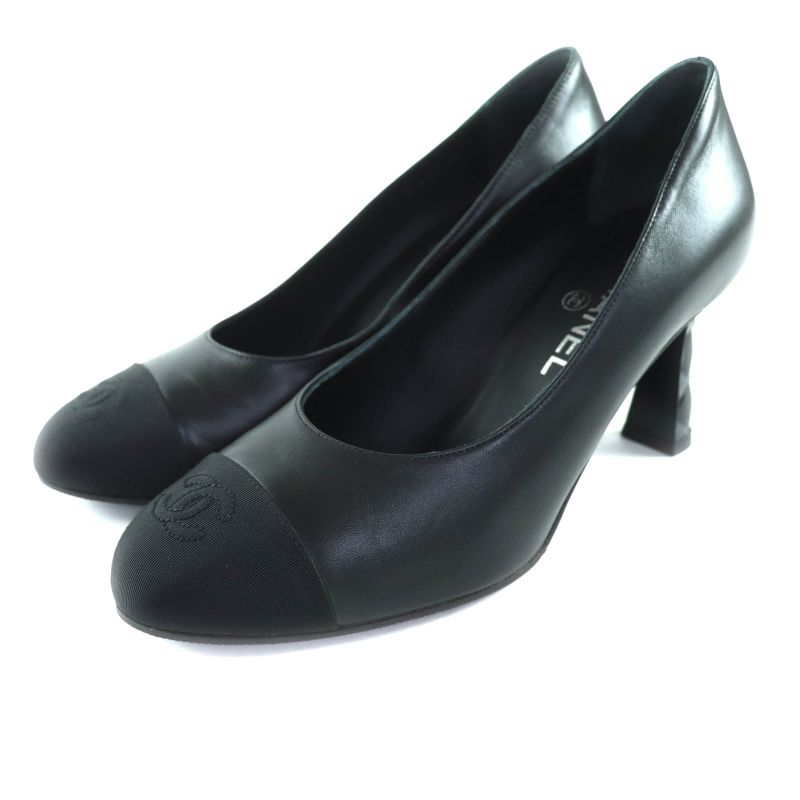 CHANEL 23S G40154 Lambskin Coco Embroidered Matelasse Plain Toe Leather Pumps