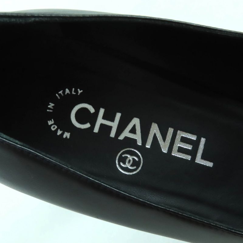 CHANEL 23S G40154 Lambskin Coco Embroidered Matelasse Plain Toe Leather Pumps