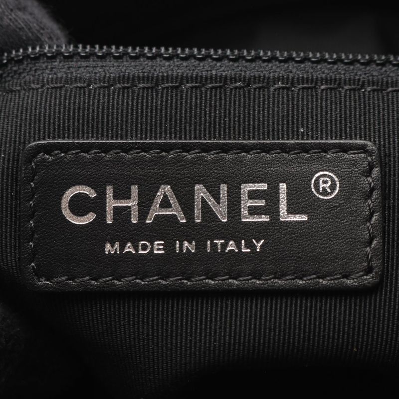 Chanel Tote Bag Matelasse A93925 Black Calf Leather Matelasse Chain Tote Women