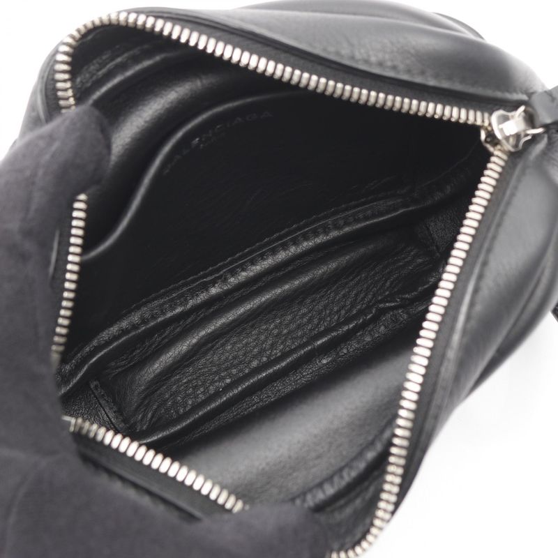 Balenciaga Shoulder Bag Everyday Camera BAG XS Everyday Camera Bag 489809 Black