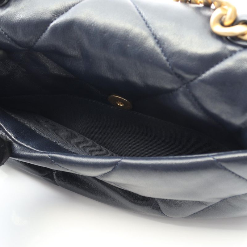 Chanel Shoulder Bag 19 Dizneuf Matelasse As1160 Navy Lambskin (sheepskin)