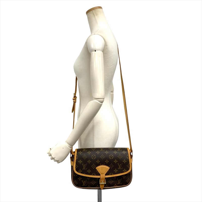 Louis Vuitton Sologne Shoulder Bag Monogram Canvas M42250 Brown Gold Hardware