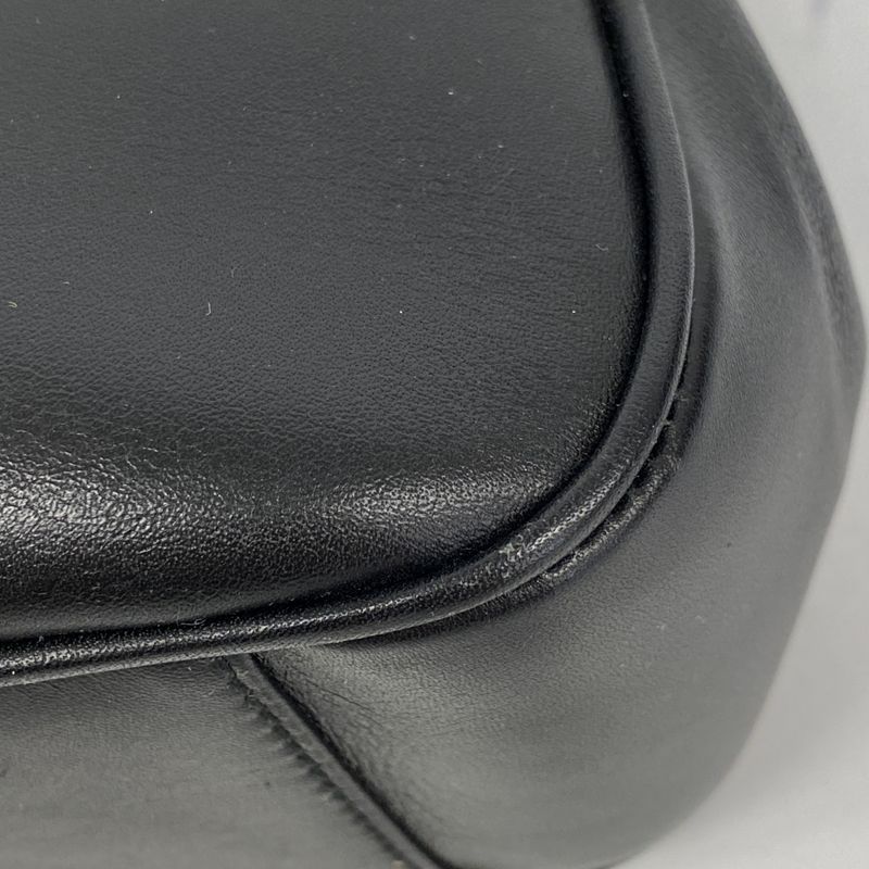 Gucci Shoulder Bag 90643 Leather Black Gold Hardware Women