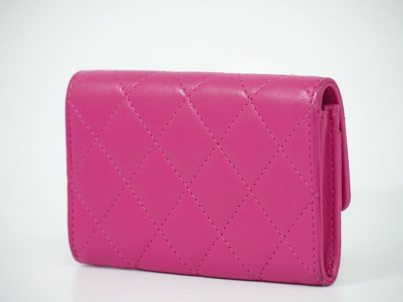 Authentic Chanel Coco Mark Matelasse Card Case Business Card Holder Lambskin