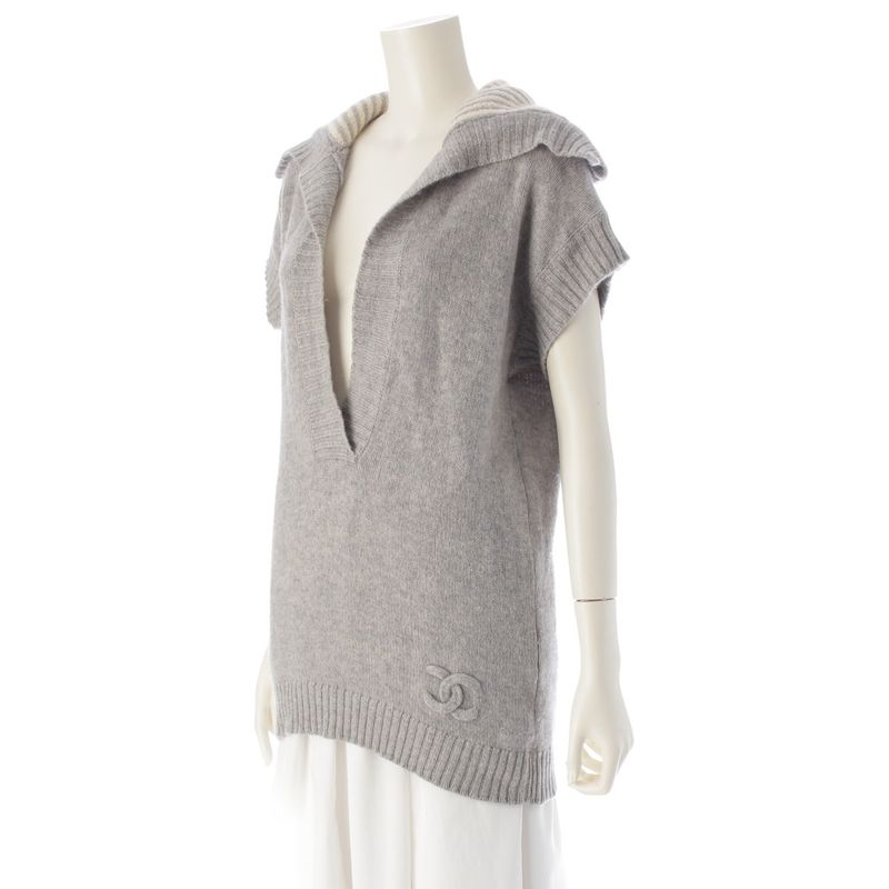 Chanel 08P Sport Cashmere Striped Collar Knit Vest Top P32601 Grey 42