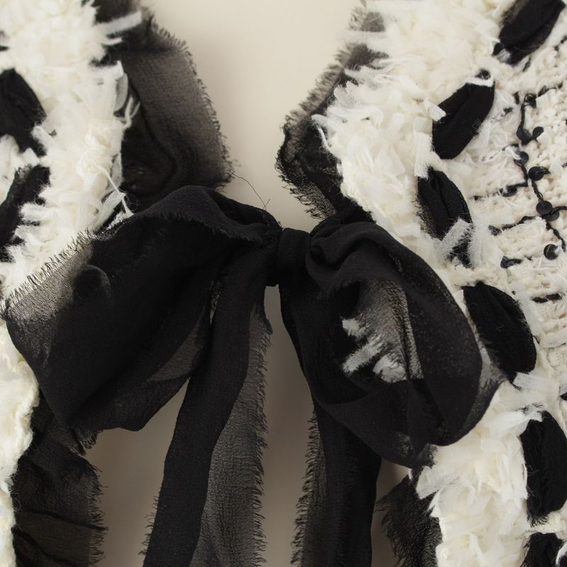 Chanel Silk Blend 05P Tweed Ribbon Collarless Jacket Outerwear P25414 White