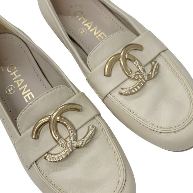Chanel Loafer Leather Shoes Leather Beige Gold Here Mark Flat Shoes