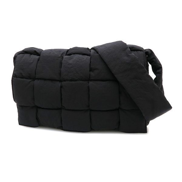 Bottega Veneta Maxi Padet Tech Cassette [grade A] (pre-owned)