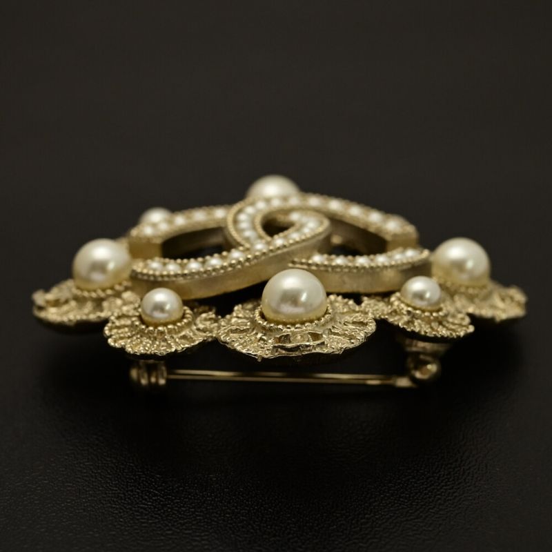 Chanel Coco Mark Costume Jewelry Brooch / Alloy / Plating - 26.4g / Gold / Next