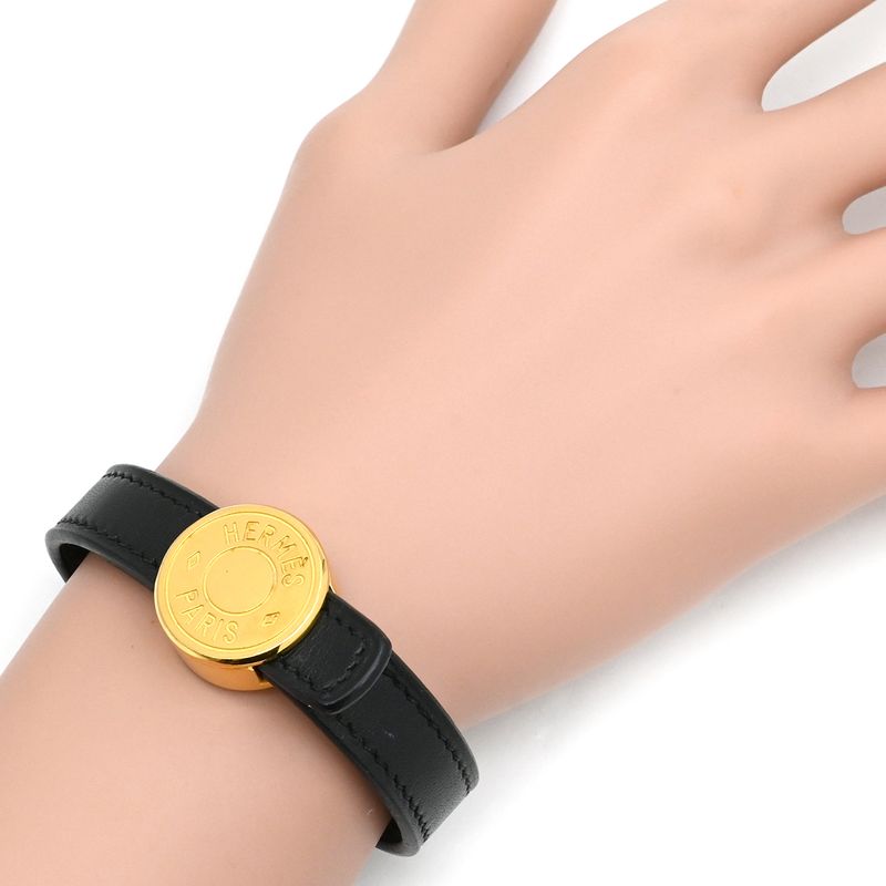 Hermes Bracelet Serie Looping Leather GP Black Orange M Gold Hardware Black