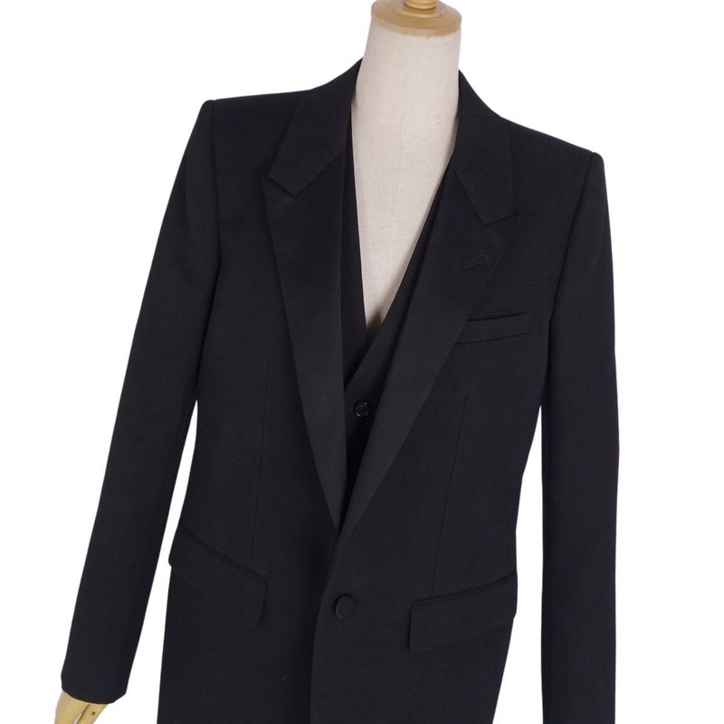 Saint Laurent Paris Setup