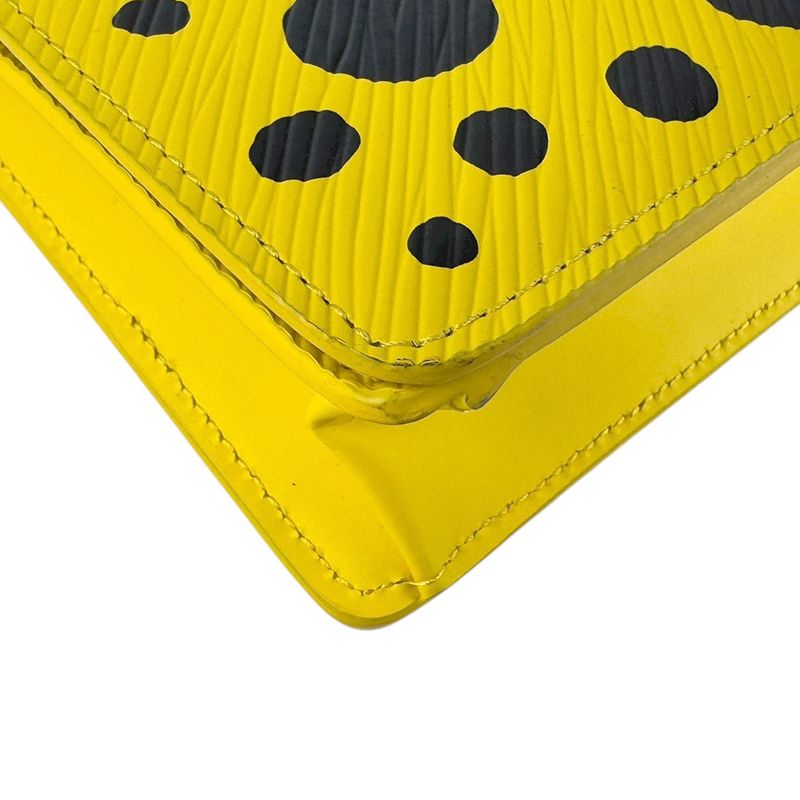 Louis Vuitton Chain Wallet Lv×yk Portefeuille Twisted Belt Chain Wallet M81987