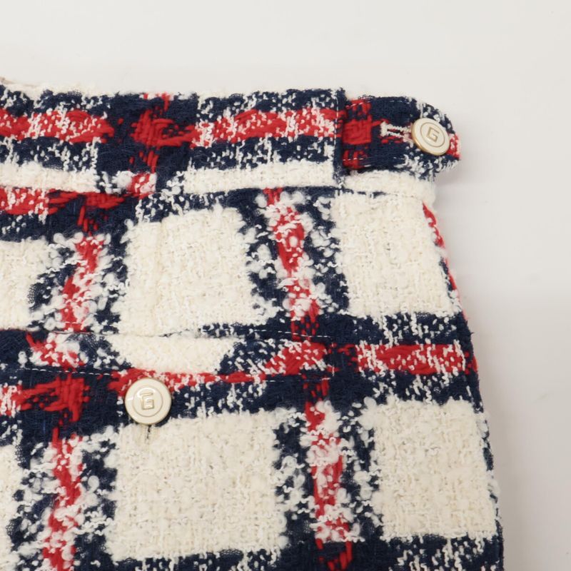 Gucci 657877 2-tuck Checked Tweed Shorts 38