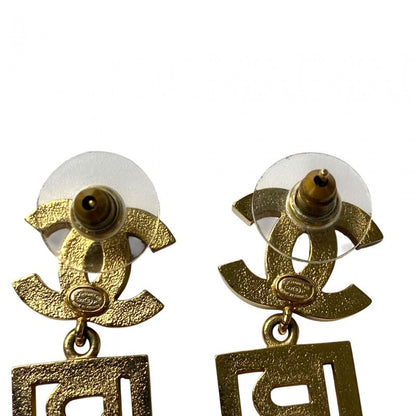 Chanel Women's Coco Mark Swing Earrings BOY B22 C