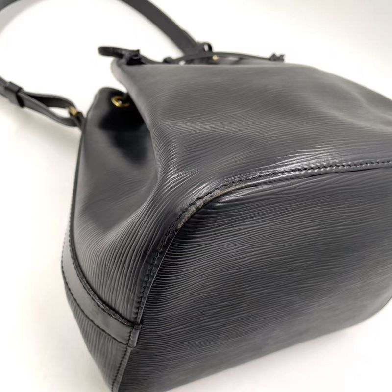 Louis Vuitton Petite Noir Epi Noir Black Leather Black Shoulder Bag Gold M59012