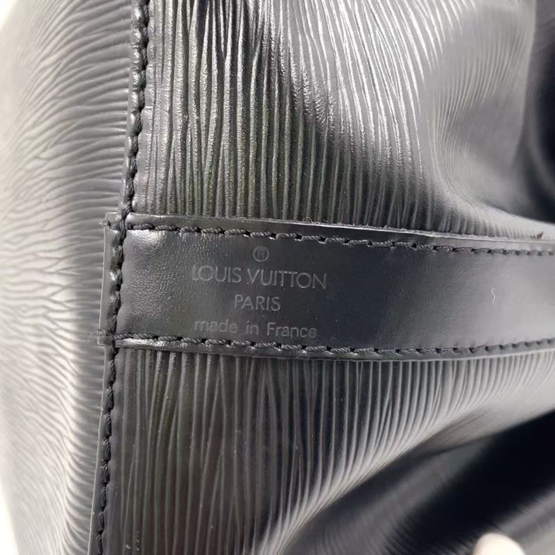 Louis Vuitton Petite Noir Epi Noir Black Leather Black Shoulder Bag Gold M59012