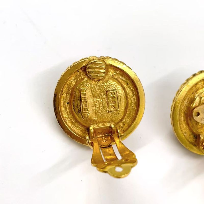 Chanel Pearl Motif One Side Logo Plate Broken GP Gold Earrings