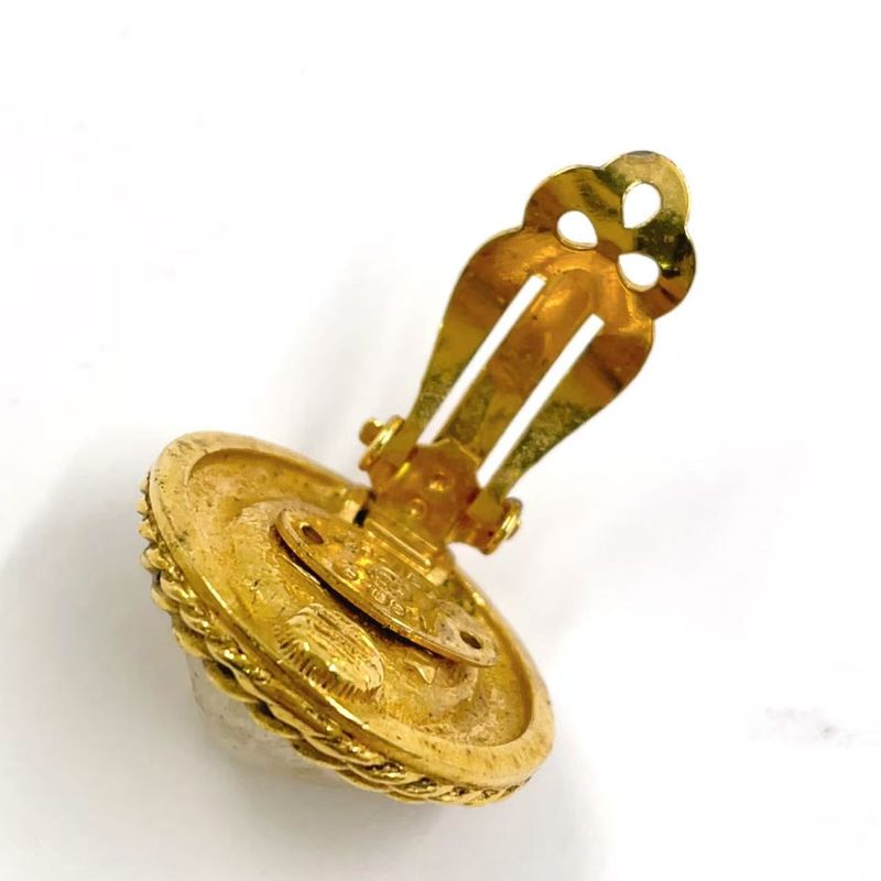 Chanel Pearl Motif One Side Logo Plate Broken GP Gold Earrings