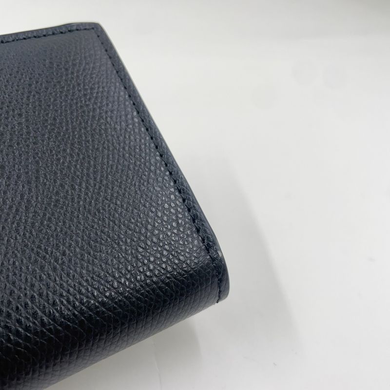 Fendi Compact Wallet Bifold Leather Black Wallet Gold 8m0387-a18b