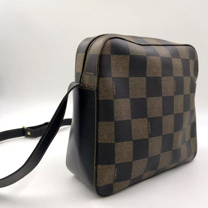 Fendi Pecan Pattern Leather × PVC Black × Beige Shoulder Bag Gold