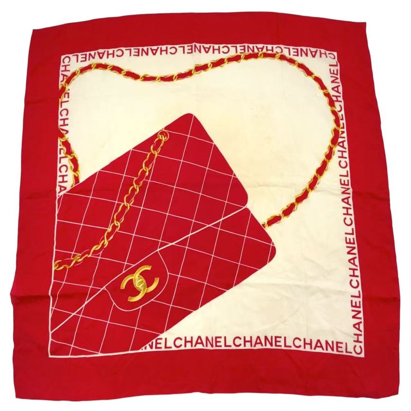 Chanel Matelasse Chain Shoulder Bag Patterned Silk Ivory And Red Scarf
