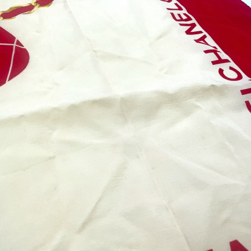 Chanel Matelasse Chain Shoulder Bag Patterned Silk Ivory And Red Scarf