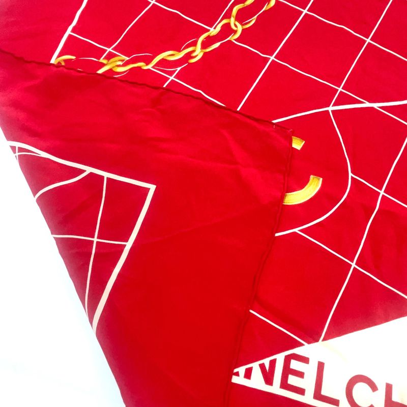 Chanel Matelasse Chain Shoulder Bag Patterned Silk Ivory And Red Scarf
