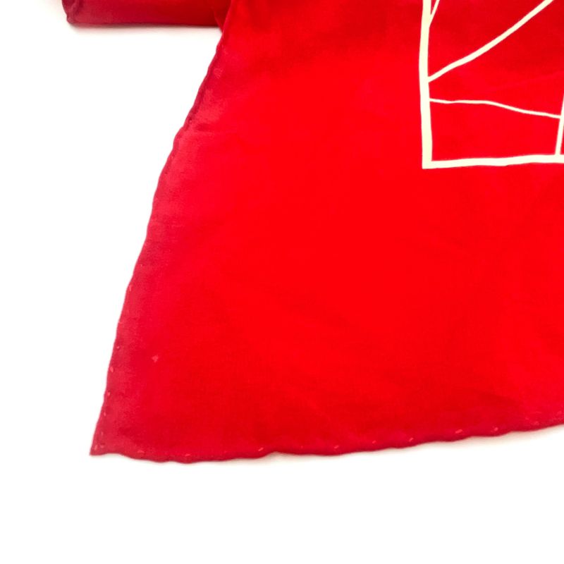 Chanel Matelasse Chain Shoulder Bag Patterned Silk Ivory And Red Scarf