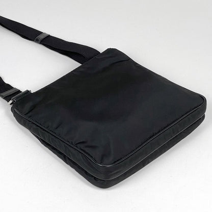 Prada Logo Plate Shoulder Bag Crossbody Shoulder Bag Nylon Nero (black) Va953m