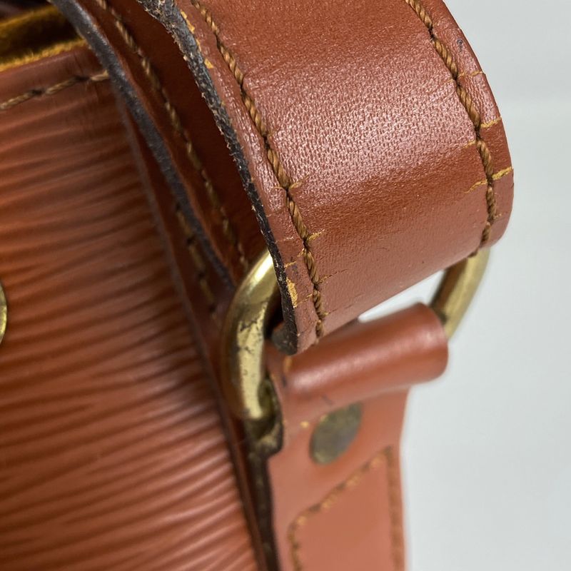 Louis Vuitton Petit Noe One Shoulder Drawstring Shape Shoulder Bag Epi Kenyan