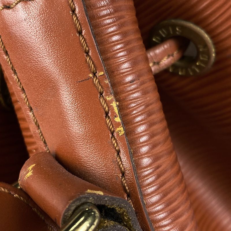 Louis Vuitton Petit Noe One Shoulder Drawstring Shape Shoulder Bag Epi Kenyan