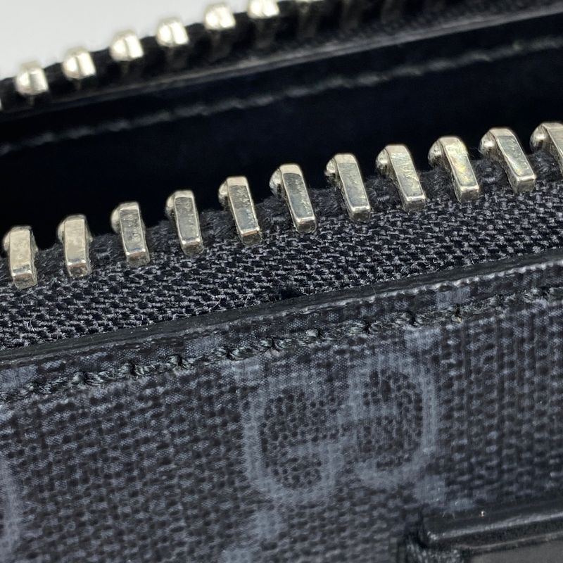 Gucci Small Messenger Bag GG Pattern Sherry Line Web Shoulder Bag GG Supreme