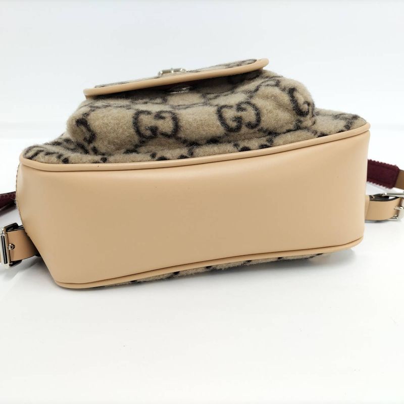 Gucci Backpack Sac Backpack GG Wool Mouton 630818