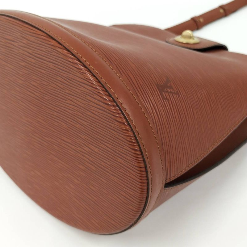 Louis Vuitton Cluny Shoulder Bag Epi Brown M52253