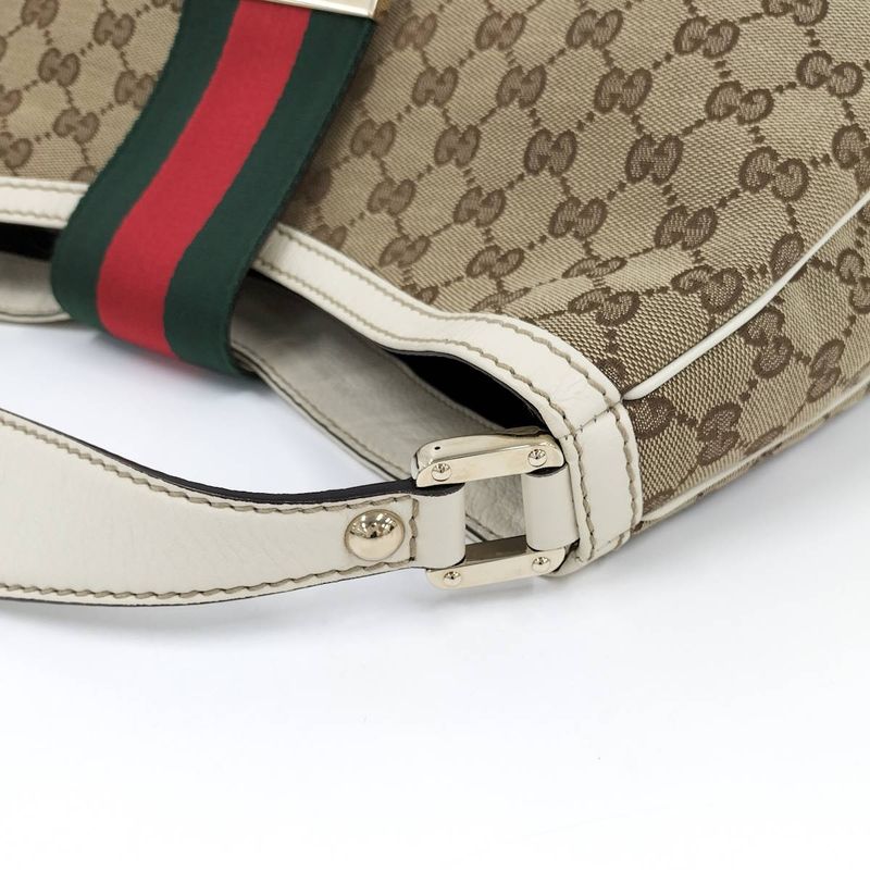 Gucci Shoulder Bag GG Canvas Brown 233604