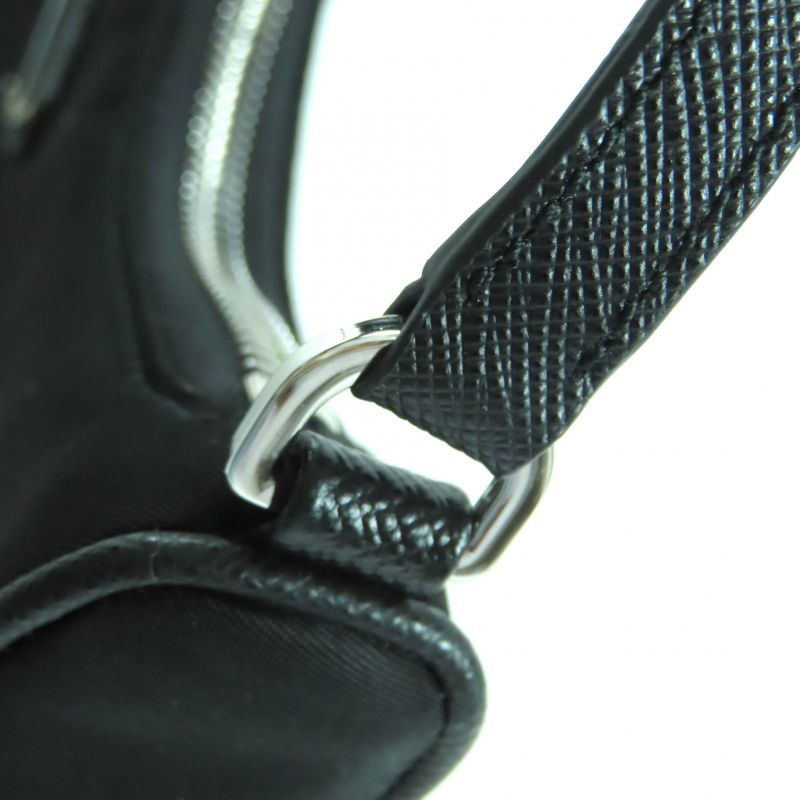 Prada 1n204m Re-edition 2005 Re-nylon Mini Bag Triangle Logo Leather Use
