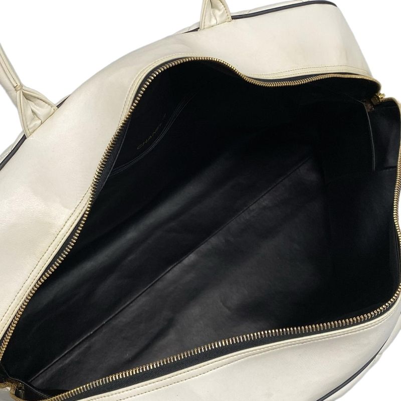 Chanel Boston Bag Matelasse A05943 White And Black Leather