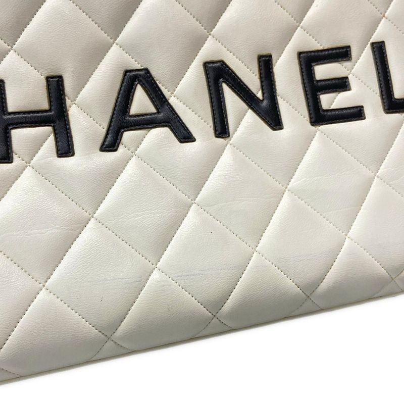 Chanel Boston Bag Matelasse A05943 White And Black Leather